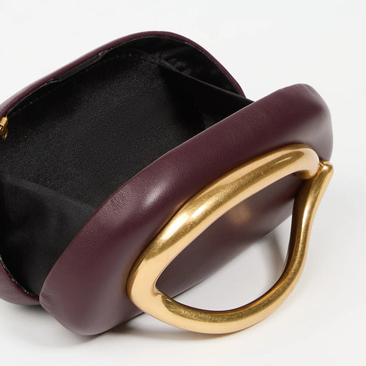 Elegante Clutch mit Metallverschluss