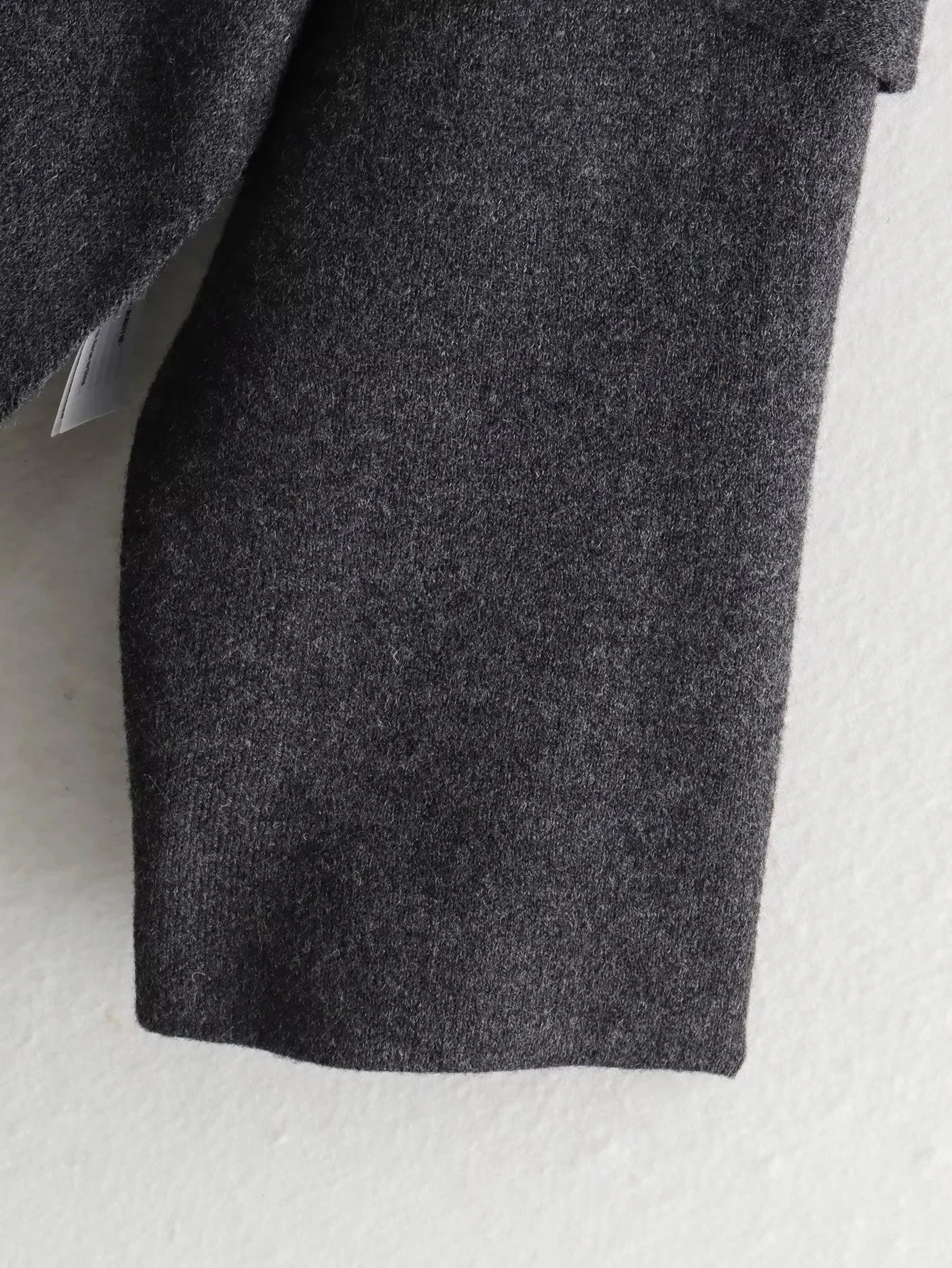 Schal-Mantel mit asymmetrischem Schnitt