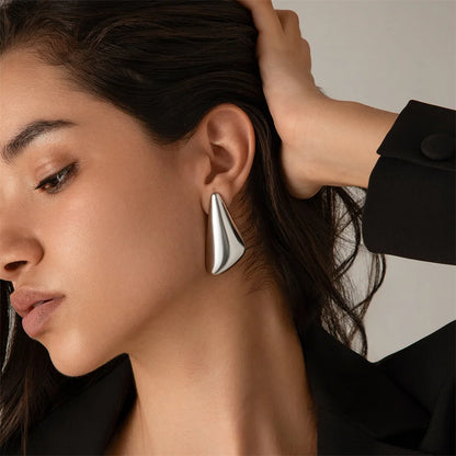 Vintage Ohrstecker im geometrischen Design