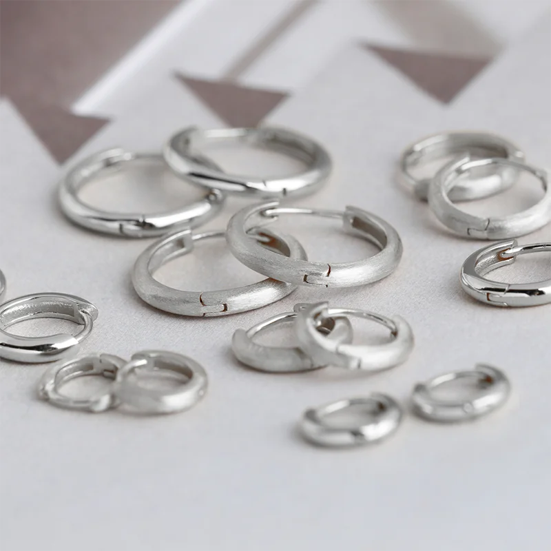 Matte Sterling-Silber Hoop-Ohrringe – Unisex