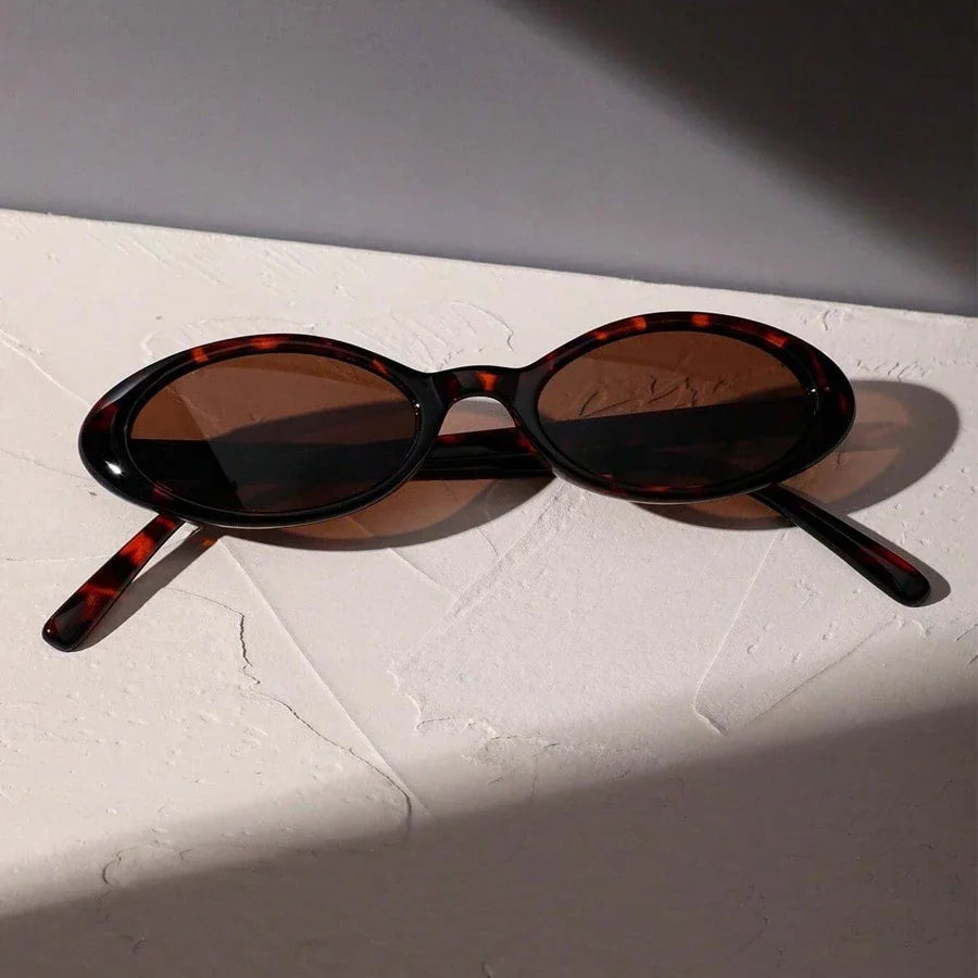 Ovale Retro-Sonnenbrille mit Leopardenmuster
