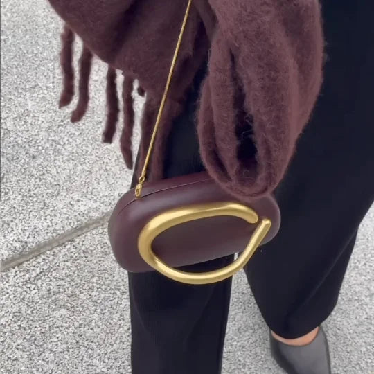 Elegante Clutch mit Metallverschluss